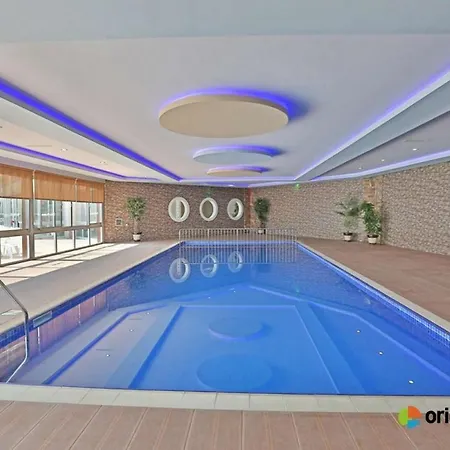 Marvelous With Shared Pool In Apartment *